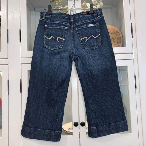 David Kahn Wide Hem Capri Jeans Size 8 Dark Wash - Picture 8 of 8